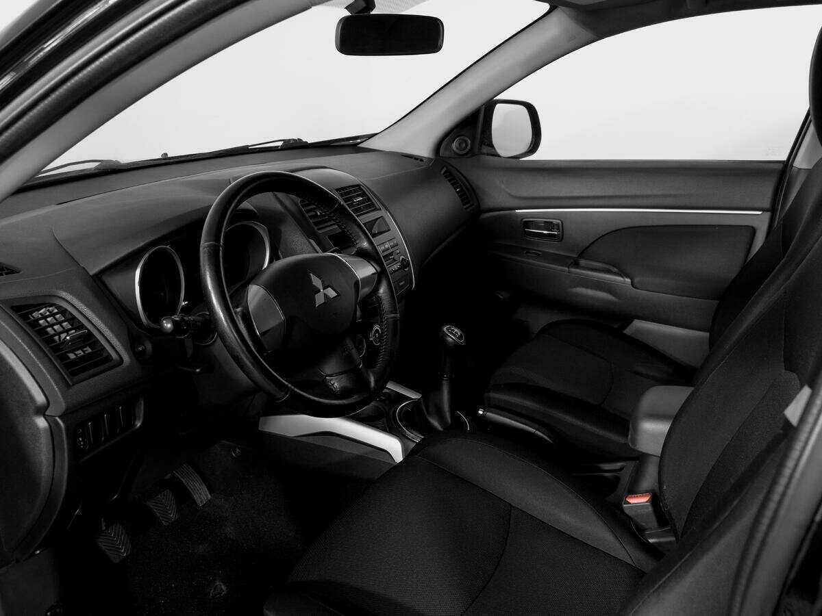 Mitsubishi ASX с пробегом — 2012 год. Фото: #14