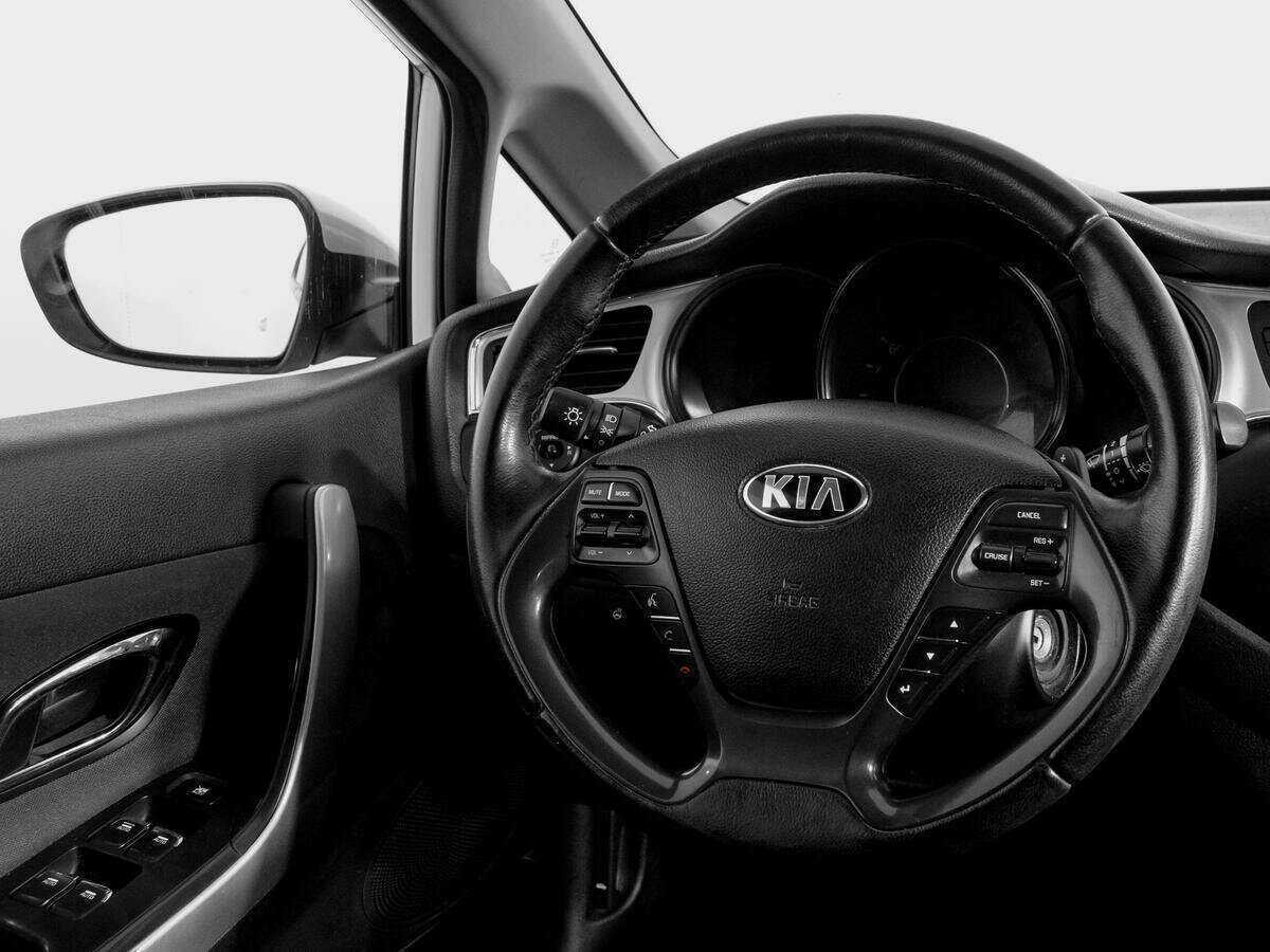 Kia Ceed с пробегом — 2016 год. Фото: #13