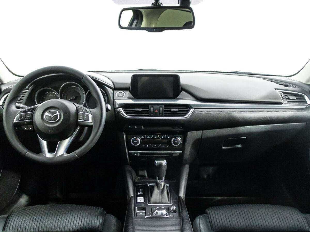 Mazda 6 с пробегом — 2015 год. Фото: #12
