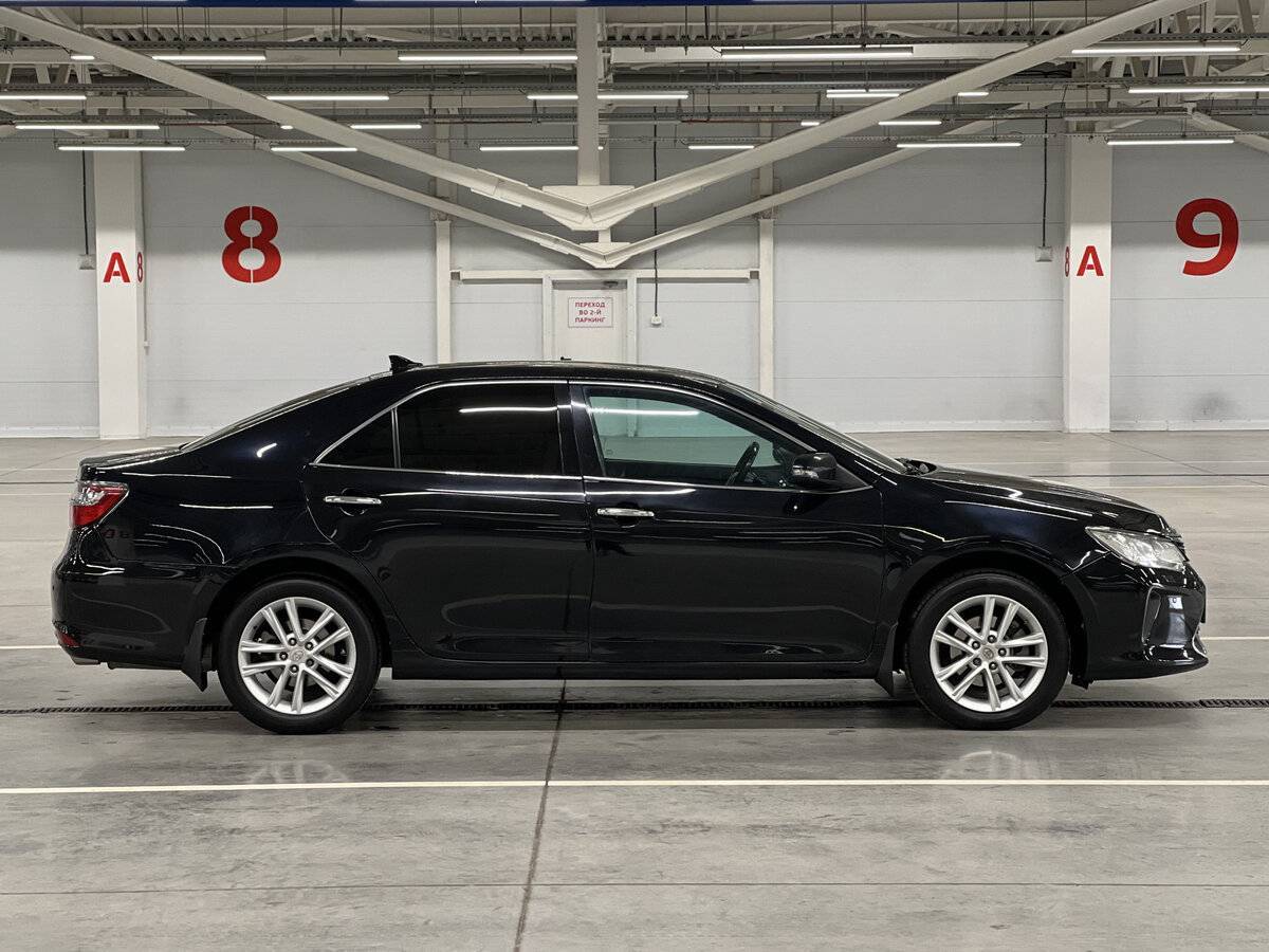 Toyota Camry с пробегом — 2015 год. Фото: #3