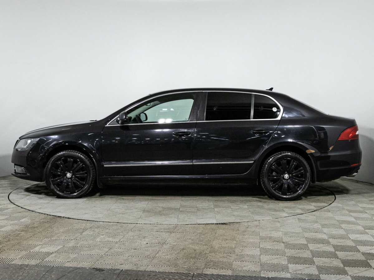 Skoda Superb с пробегом — 2013 год. Фото: #7