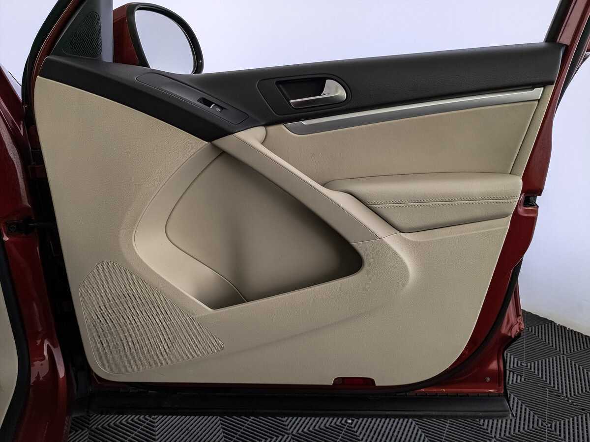 Volkswagen Tiguan с пробегом — 2014 год. Фото: #20