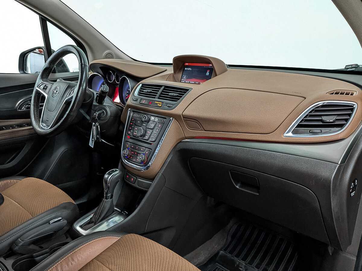 Opel Mokka с пробегом — 2014 год. Фото: #12