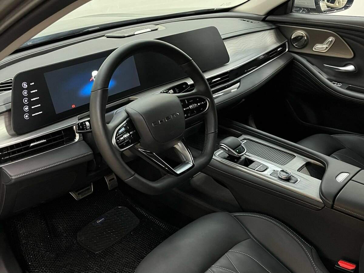 Chery Arrizo 8 с пробегом — 2024 год. Фото: #3