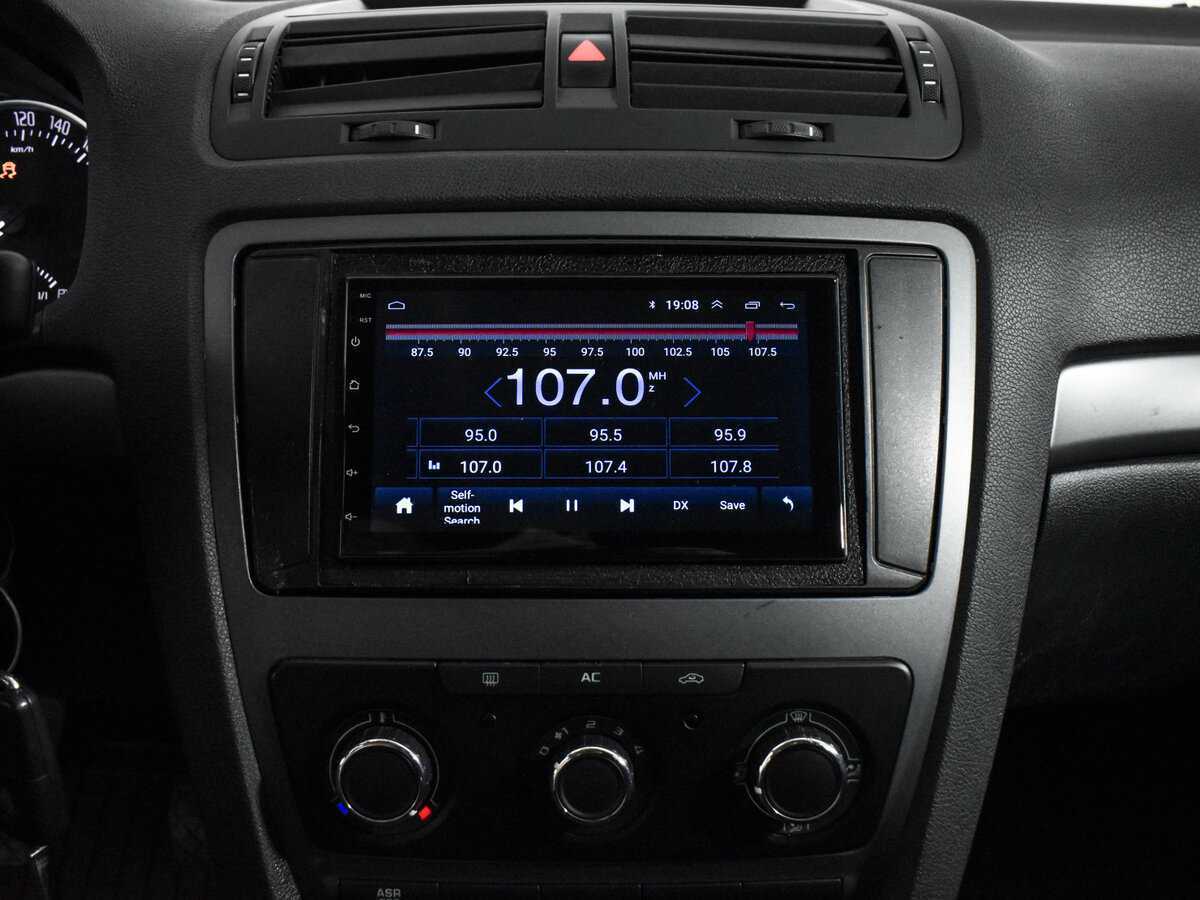 Skoda Octavia с пробегом — 2012 год. Фото: #14