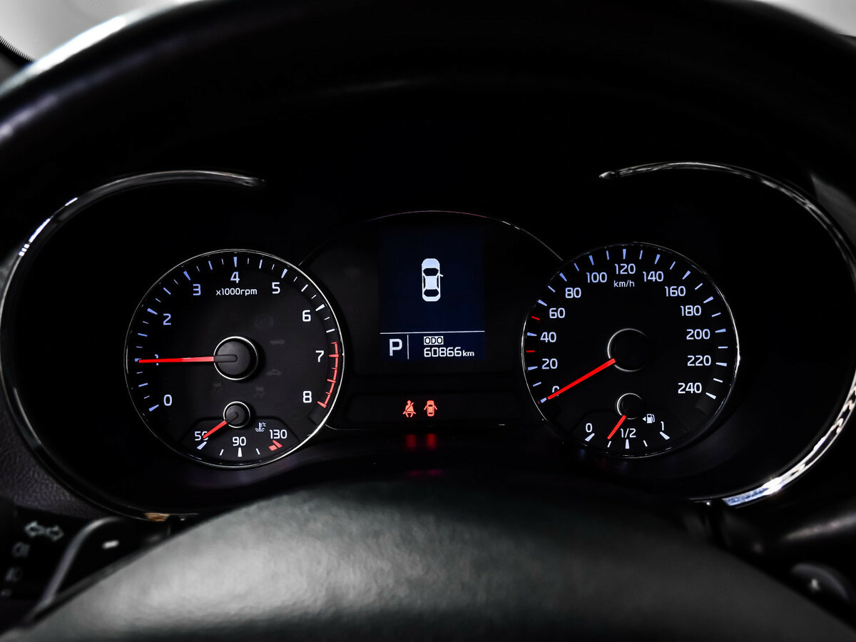 Kia Cerato с пробегом — 2013 год. Фото: #8