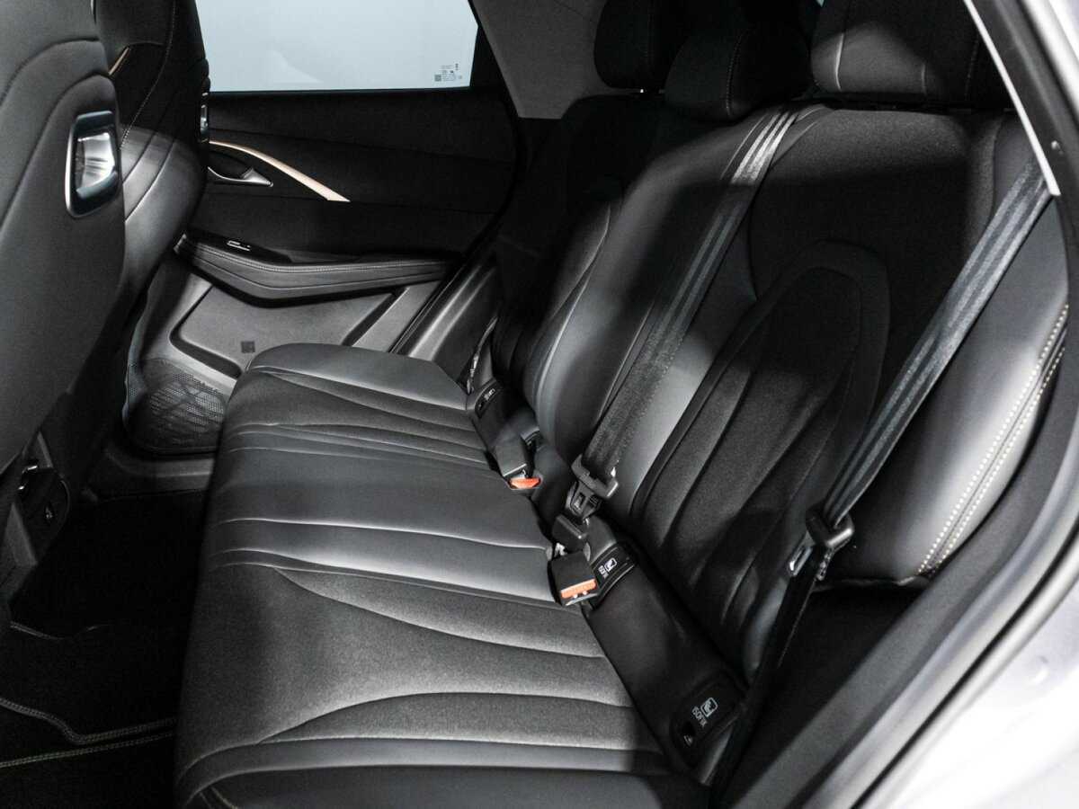 OMODA C5 с пробегом — 2024 год. Фото: #9