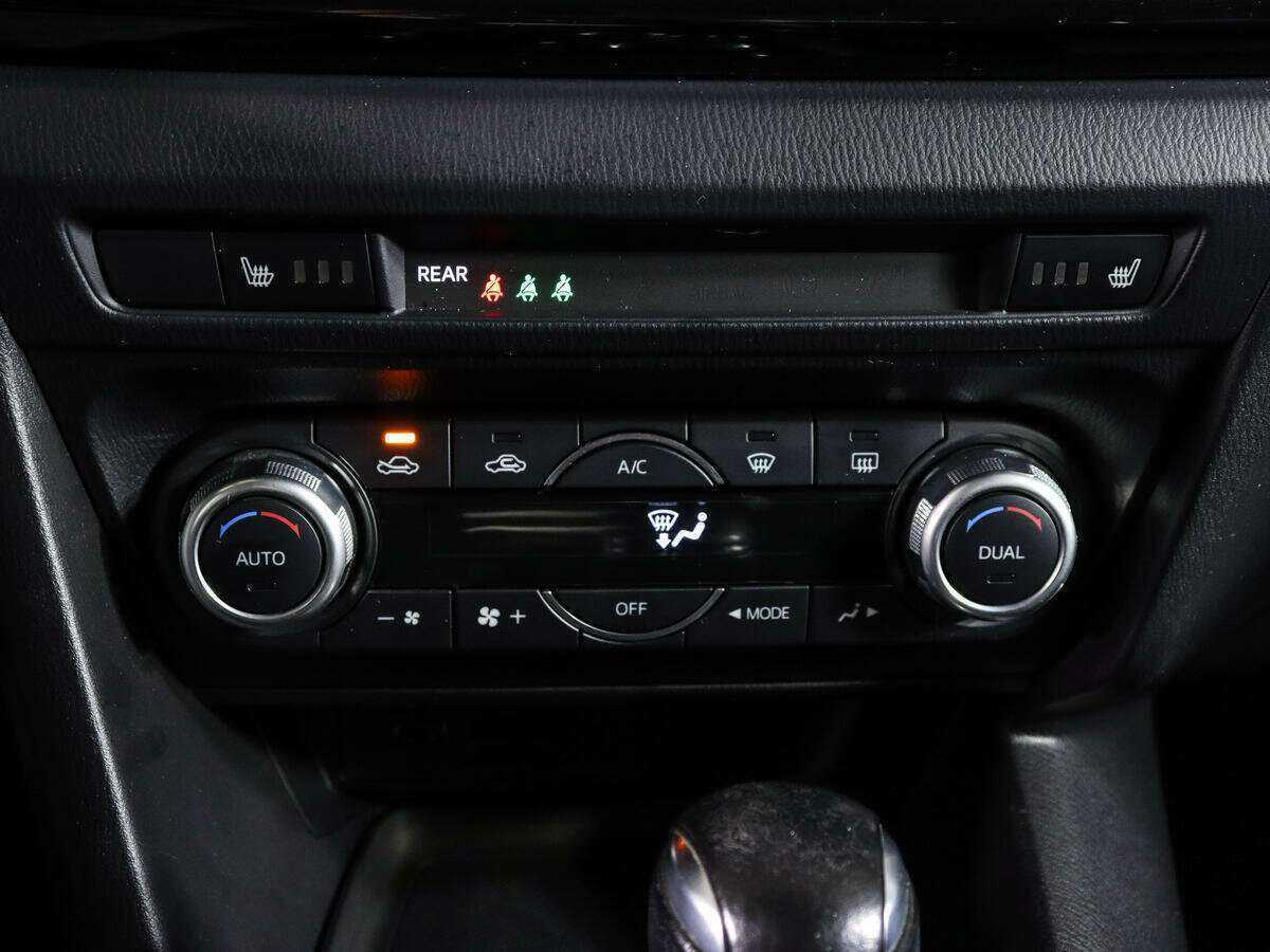 Mazda 3 с пробегом — 2014 год. Фото: #17