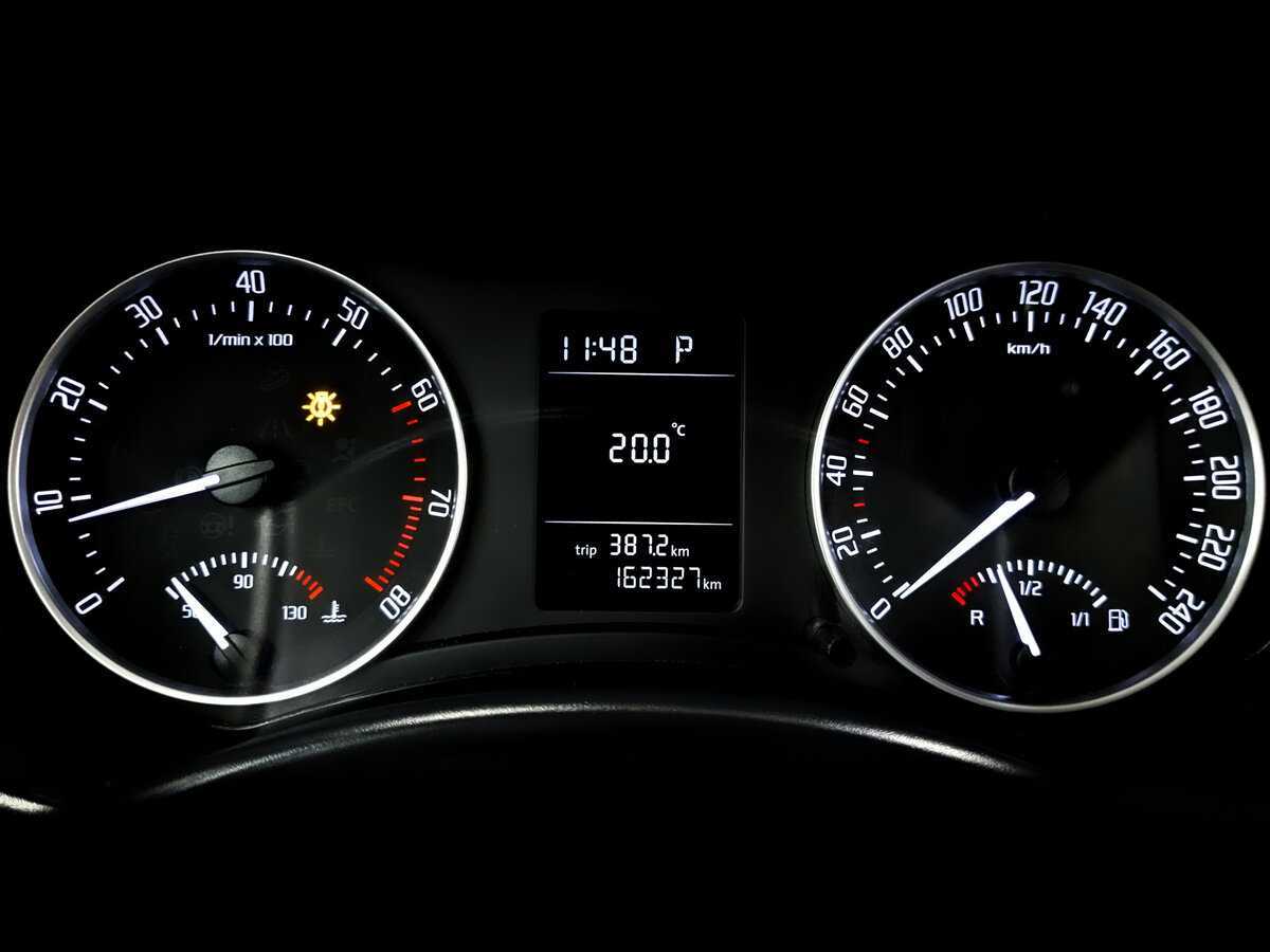 Skoda Octavia с пробегом — 2013 год. Фото: #12