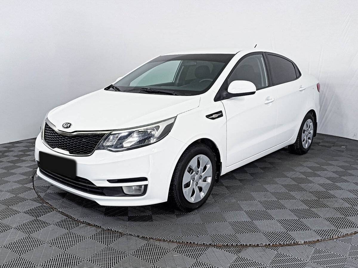 Kia Rio с пробегом — 2015 год. Посмотреть фото