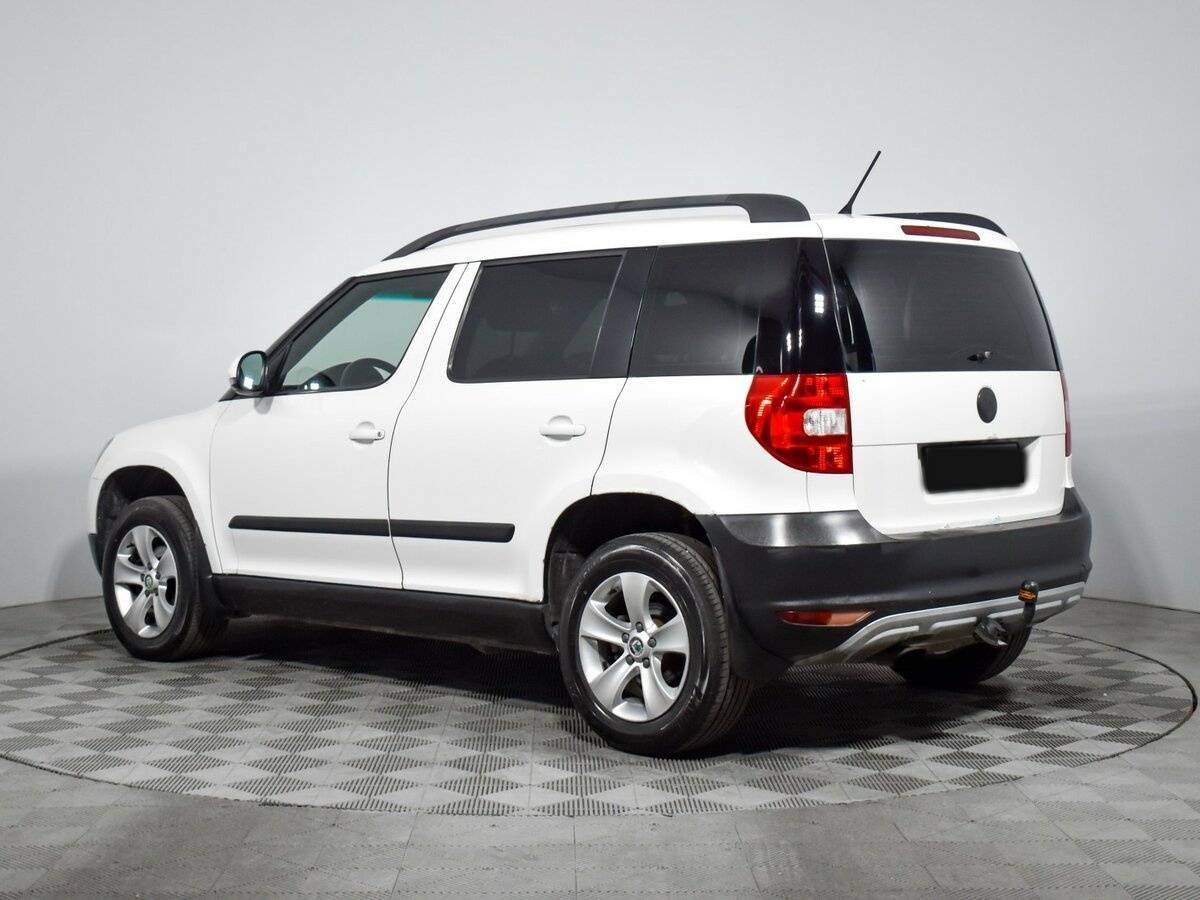 Skoda Yeti с пробегом — 2013 год. Фото: #6