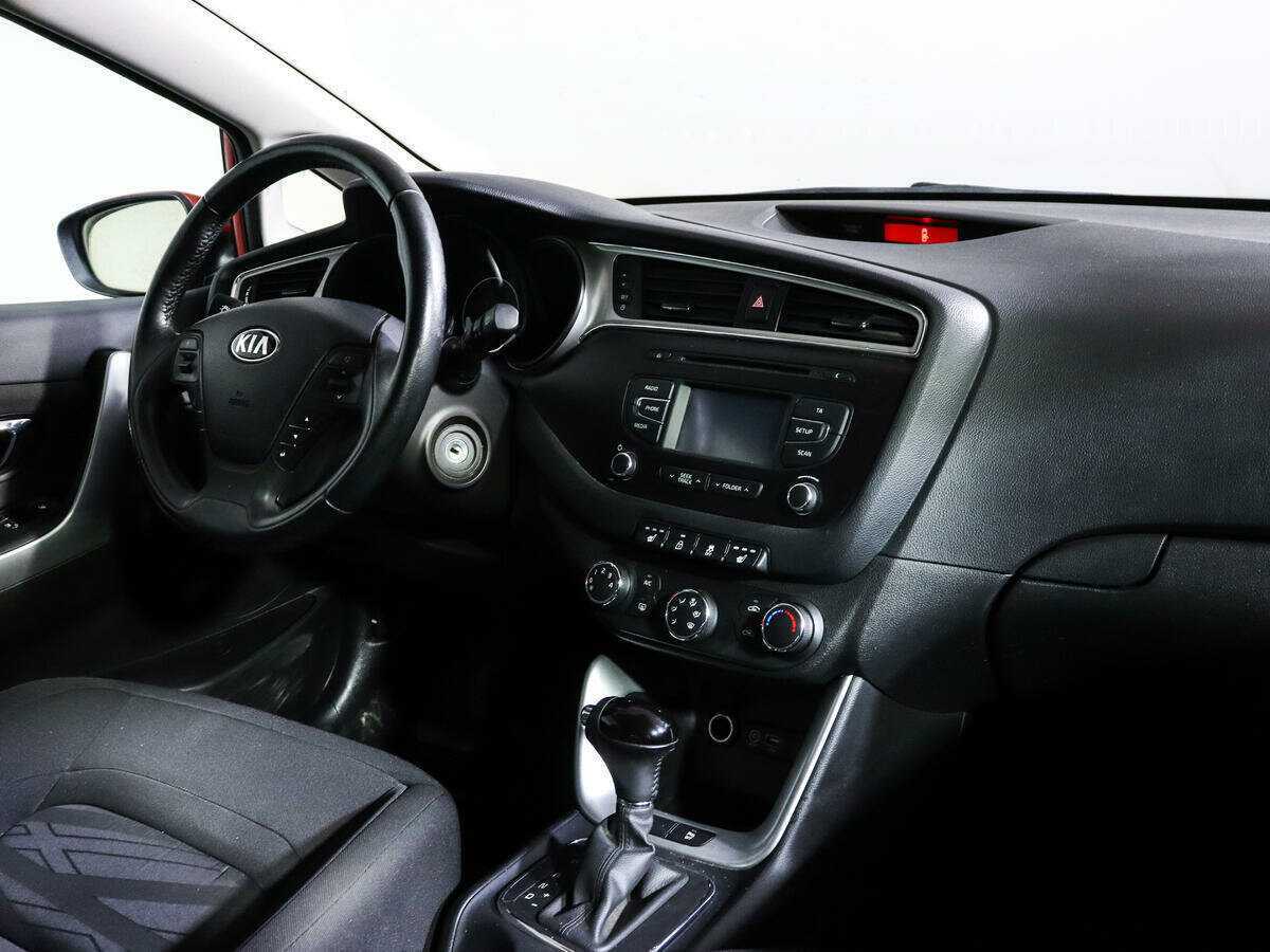 Kia Ceed с пробегом — 2016 год. Фото: #8