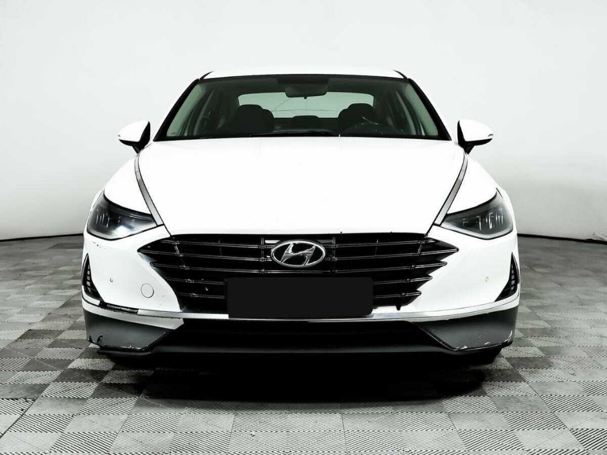 Hyundai Sonata с пробегом — 2021 год. Фото: #1