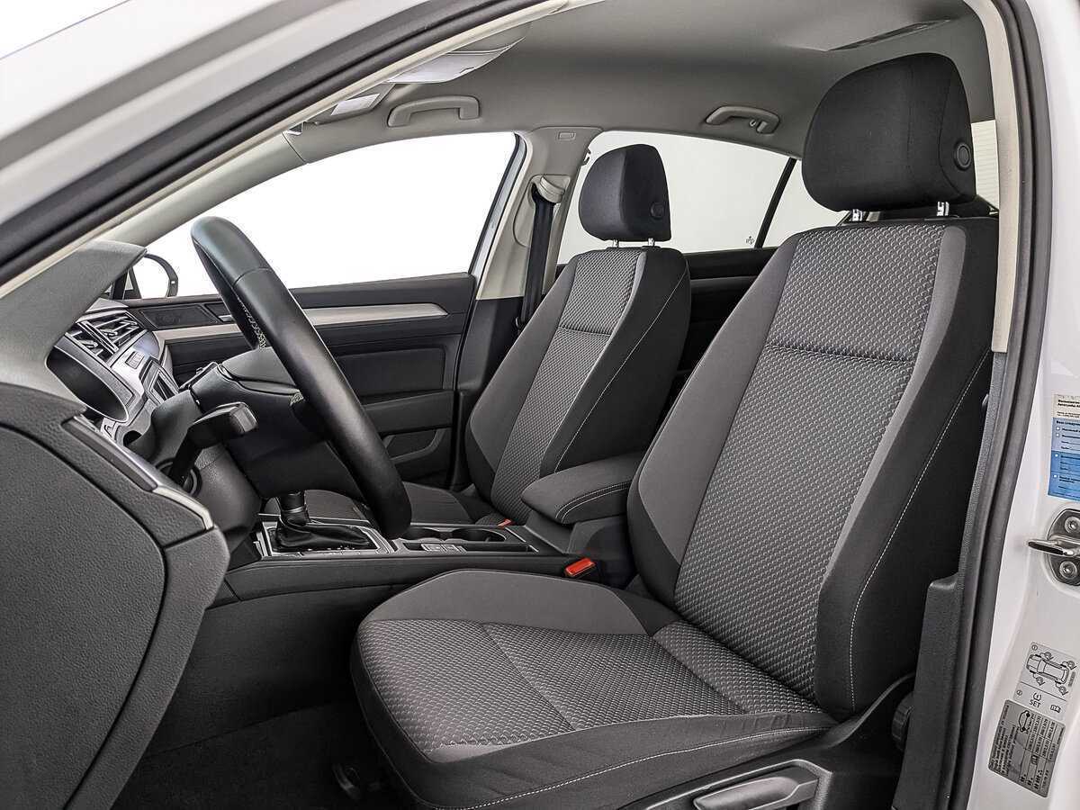 Volkswagen Passat с пробегом — 2017 год. Фото: #19