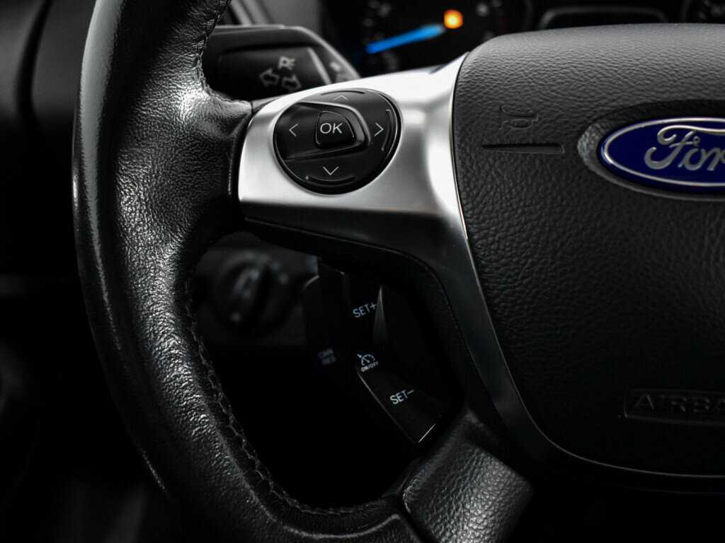 Ford Kuga с пробегом — 2016 год. Фото: #16