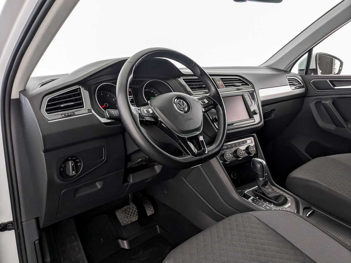 Volkswagen Tiguan с пробегом — 2017 год. Фото: #13