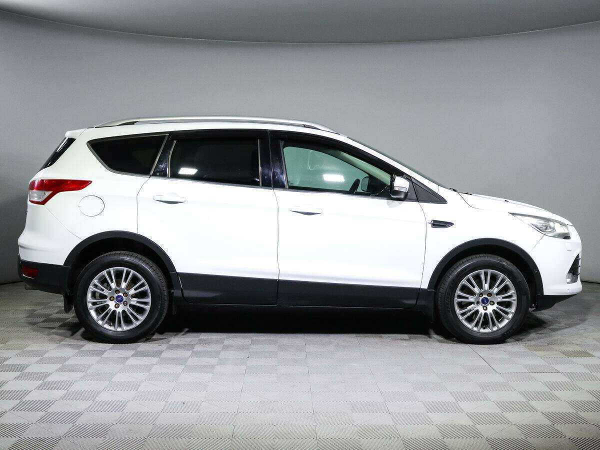 Ford Kuga с пробегом — 2015 год. Фото: #3