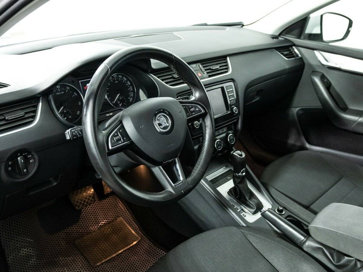 Skoda Octavia с пробегом — 2016 год. Фото: #10