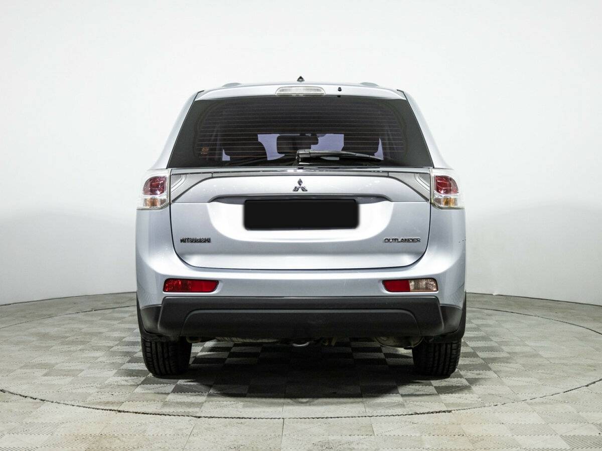 Mitsubishi Outlander с пробегом — 2013 год. Фото: #4