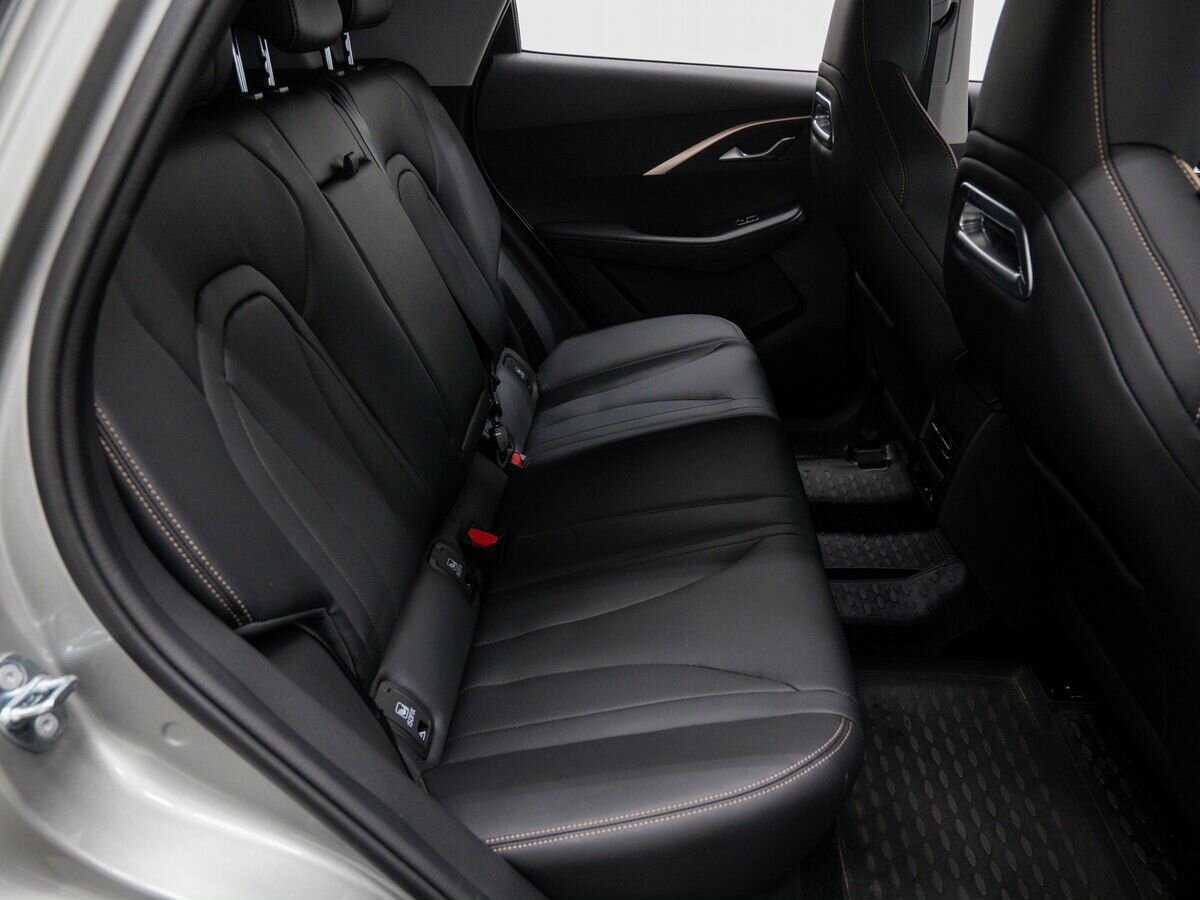 OMODA C5 с пробегом — 2023 год. Фото: #9