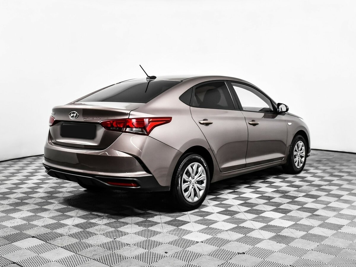 Hyundai Solaris с пробегом — 2020 год. Фото: #3