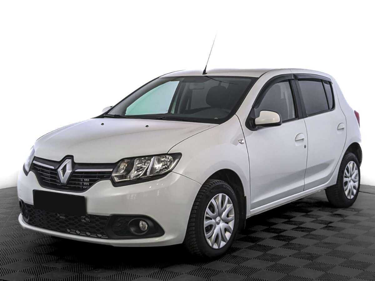 Renault Sandero с пробегом — 2016 год. Посмотреть фото