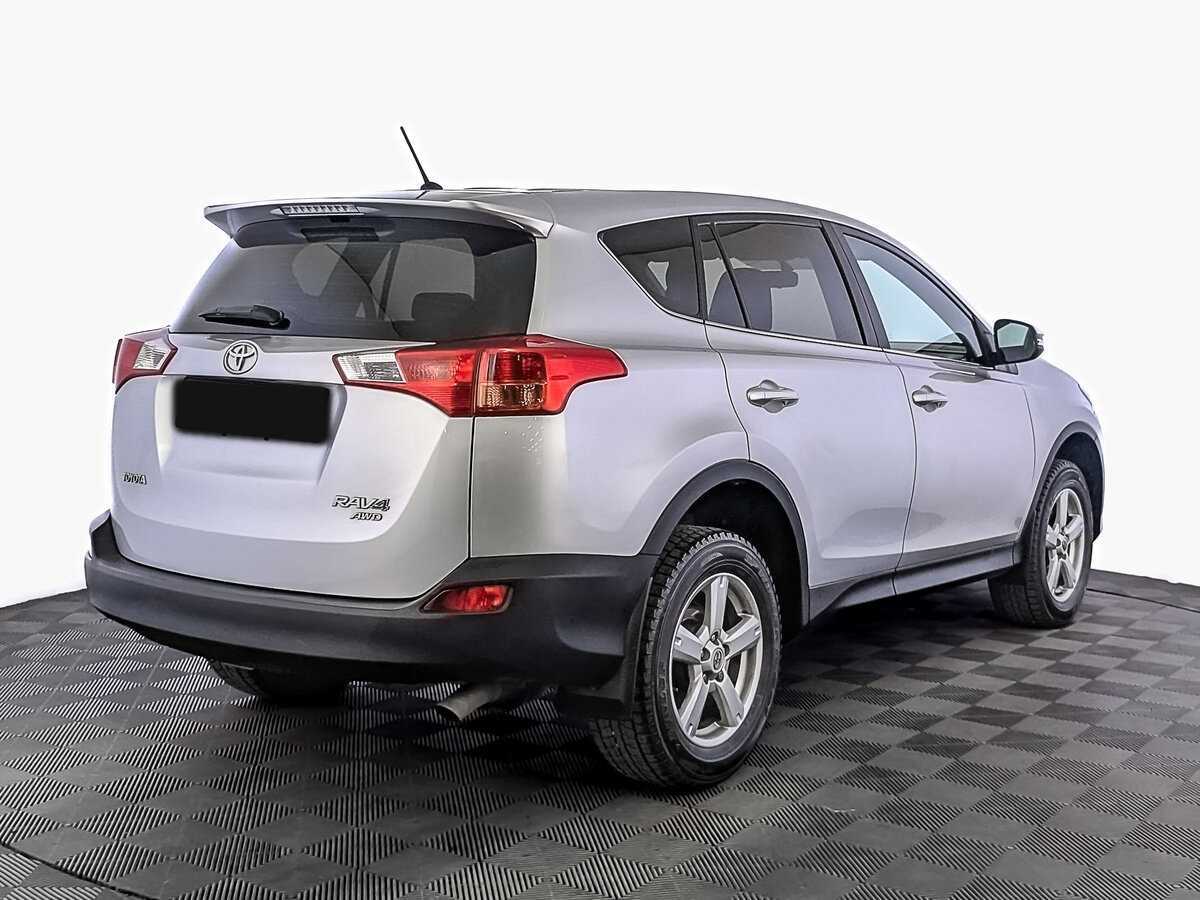Toyota RAV4 с пробегом — 2013 год. Фото: #4