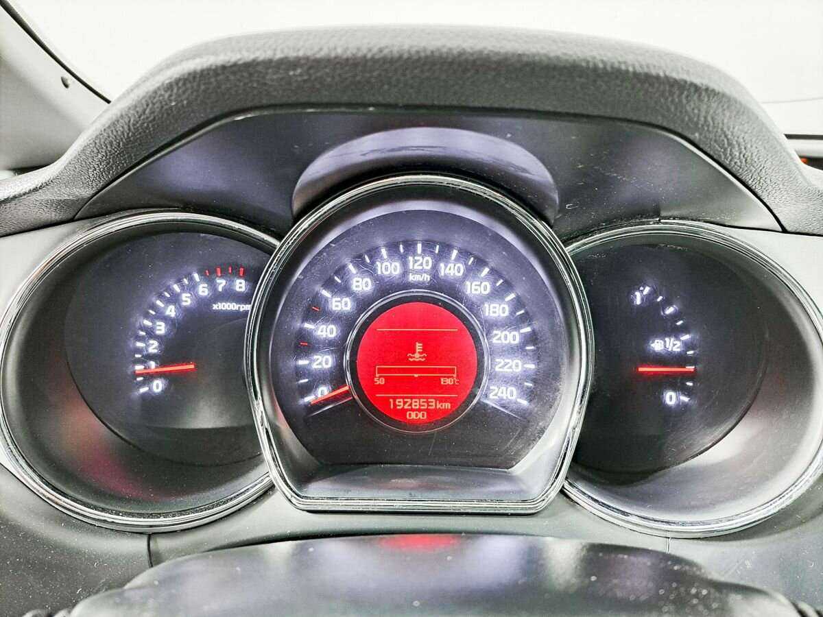 Kia Ceed с пробегом — 2012 год. Фото: #8