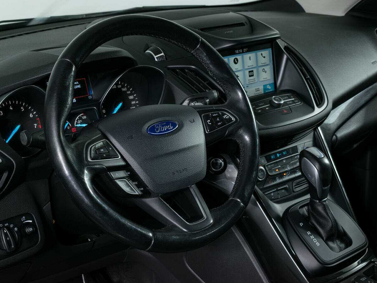 Ford Kuga с пробегом — 2017 год. Фото: #15