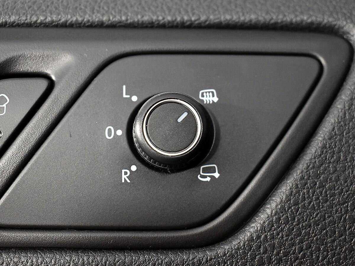 Volkswagen Jetta с пробегом — 2017 год. Фото: #15