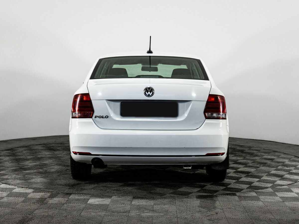 Volkswagen Polo с пробегом — 2018 год. Фото: #4