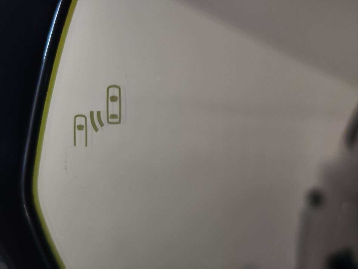 Toyota RAV4 с пробегом — 2015 год. Фото: #24