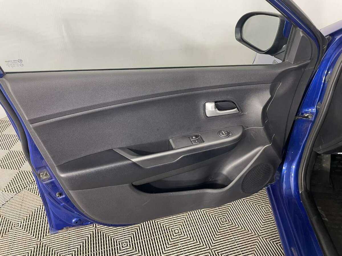 Kia Rio с пробегом — 2014 год. Фото: #7