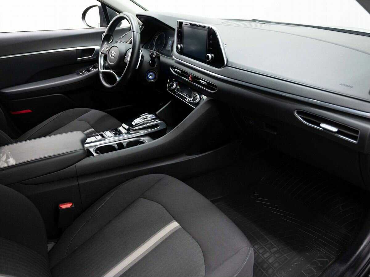 Hyundai Sonata с пробегом — 2019 год. Фото: #10