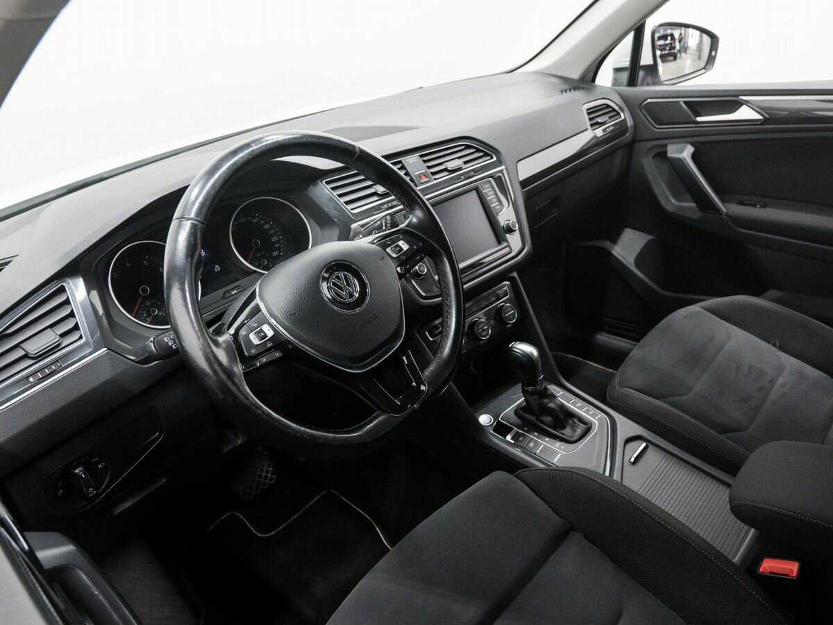 Volkswagen Tiguan с пробегом — 2017 год. Фото: #14
