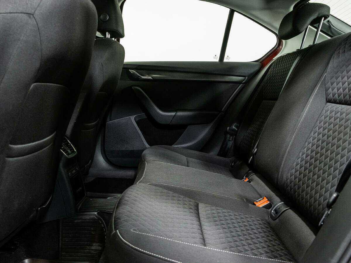 Skoda Octavia с пробегом — 2018 год. Фото: #9
