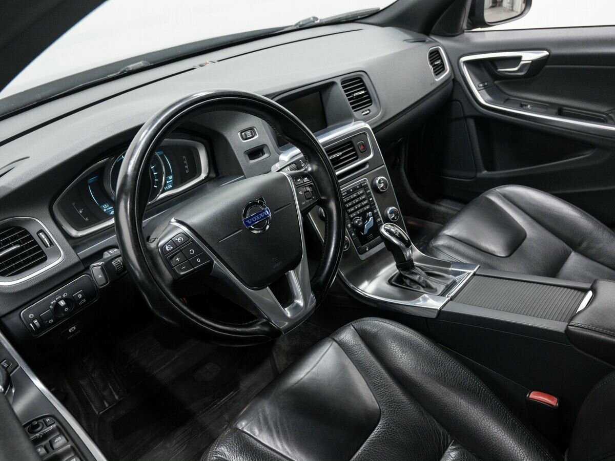 Volvo S60 с пробегом — 2013 год. Фото: #13