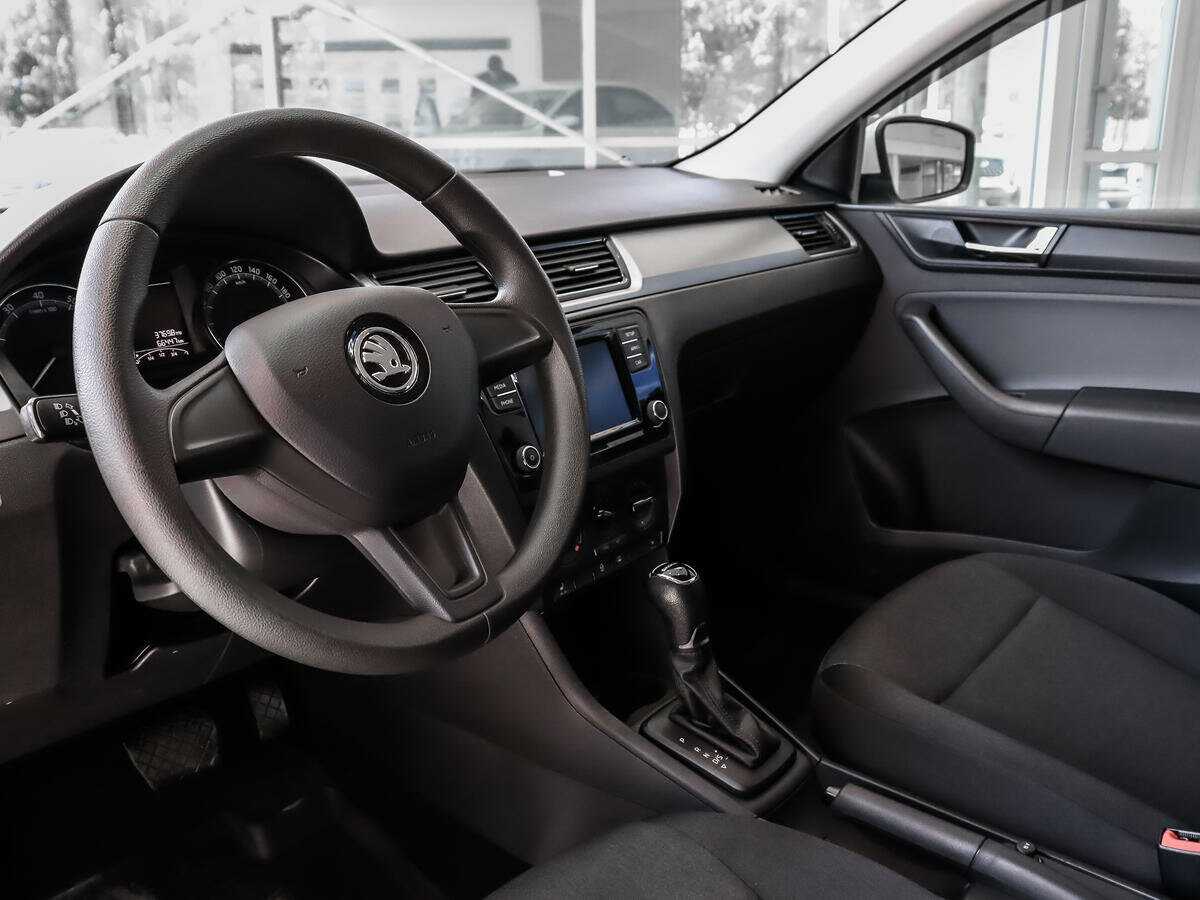 Skoda Rapid с пробегом — 2019 год. Фото: #8