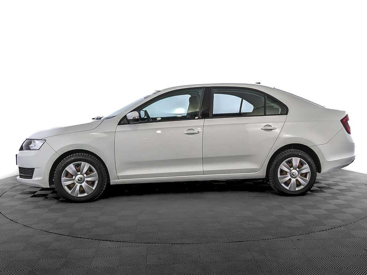 Skoda Rapid с пробегом — 2018 год. Фото: #7