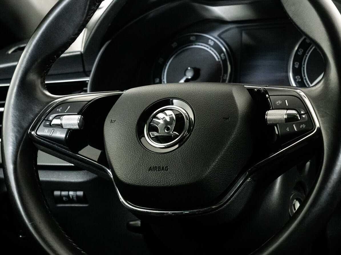 Skoda Rapid с пробегом — 2021 год. Фото: #8