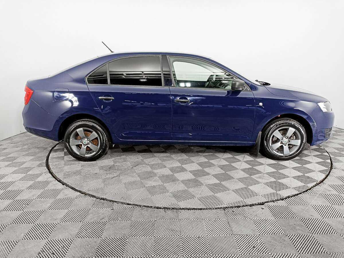 Skoda Rapid с пробегом — 2016 год. Фото: #3