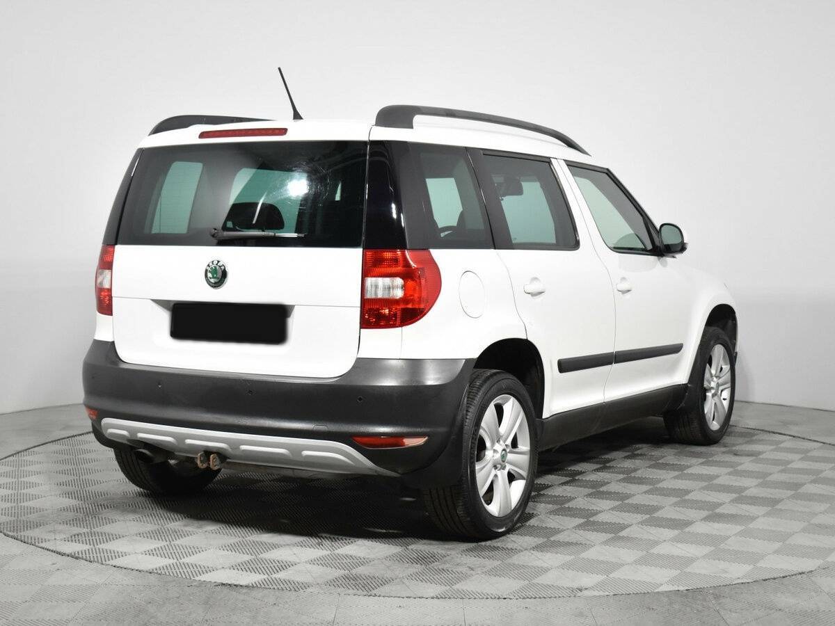 Skoda Yeti с пробегом — 2012 год. Фото: #4