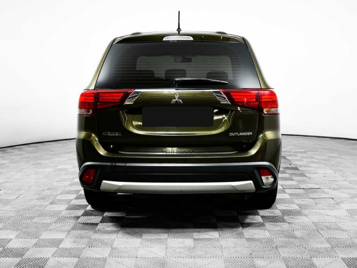Mitsubishi Outlander с пробегом — 2016 год. Фото: #4