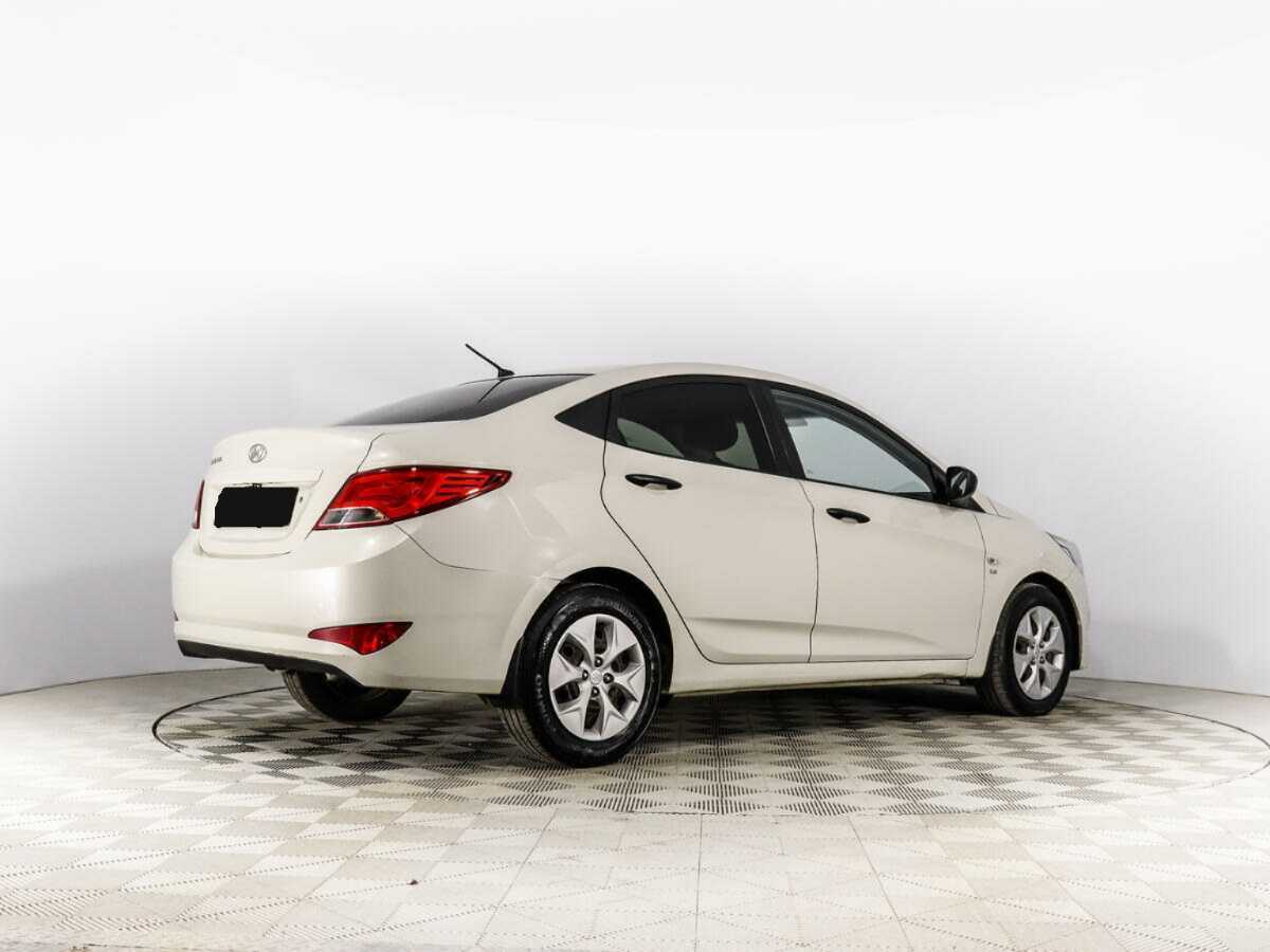 Hyundai Solaris с пробегом — 2016 год. Фото: #2