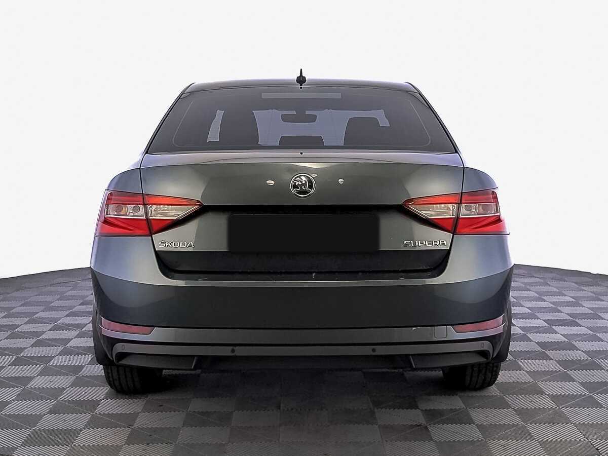 Skoda Superb с пробегом — 2019 год. Фото: #5