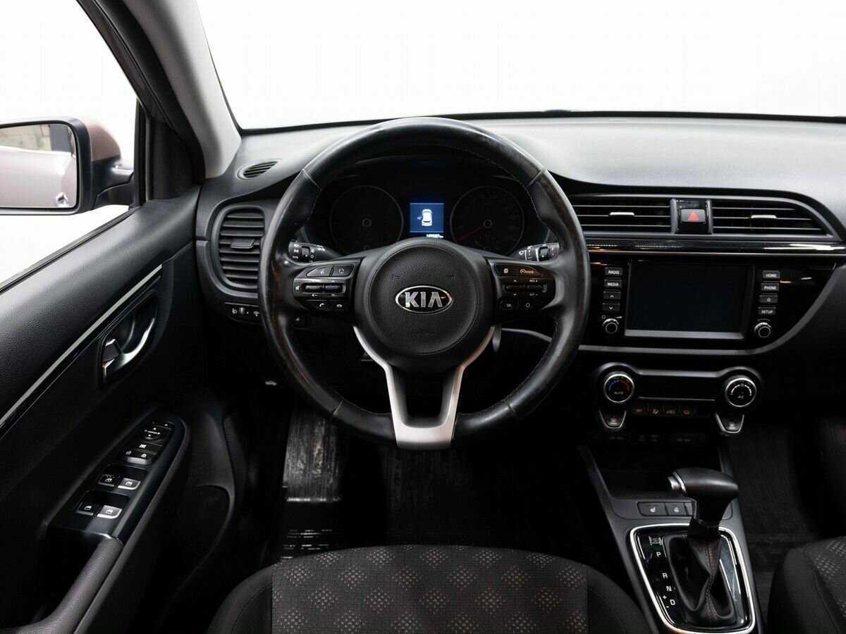 Kia Rio с пробегом — 2018 год. Фото: #13
