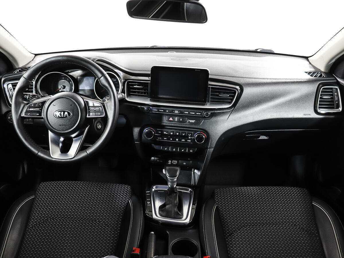 Kia Ceed с пробегом — 2018 год. Фото: #11