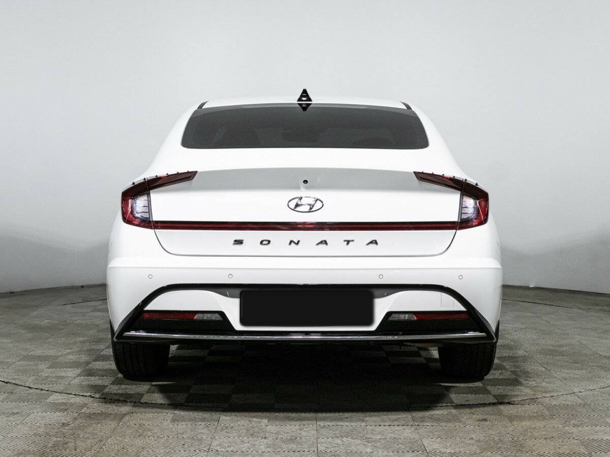 Hyundai Sonata с пробегом — 2020 год. Фото: #5