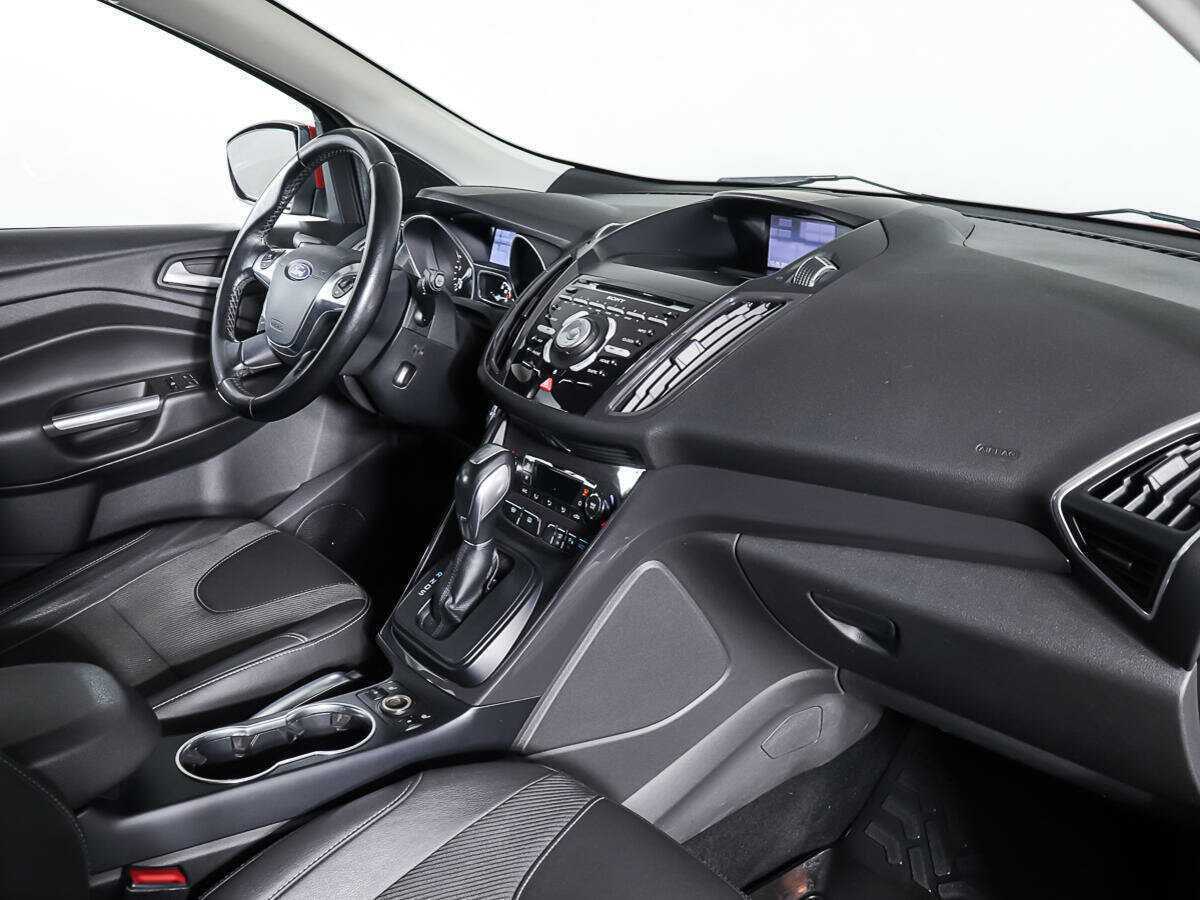 Ford Kuga с пробегом — 2013 год. Фото: #8