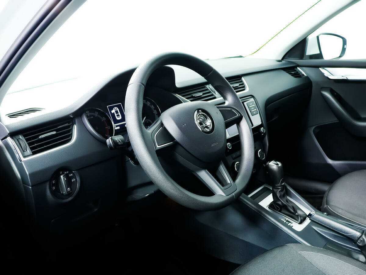 Skoda Octavia с пробегом — 2018 год. Фото: #11